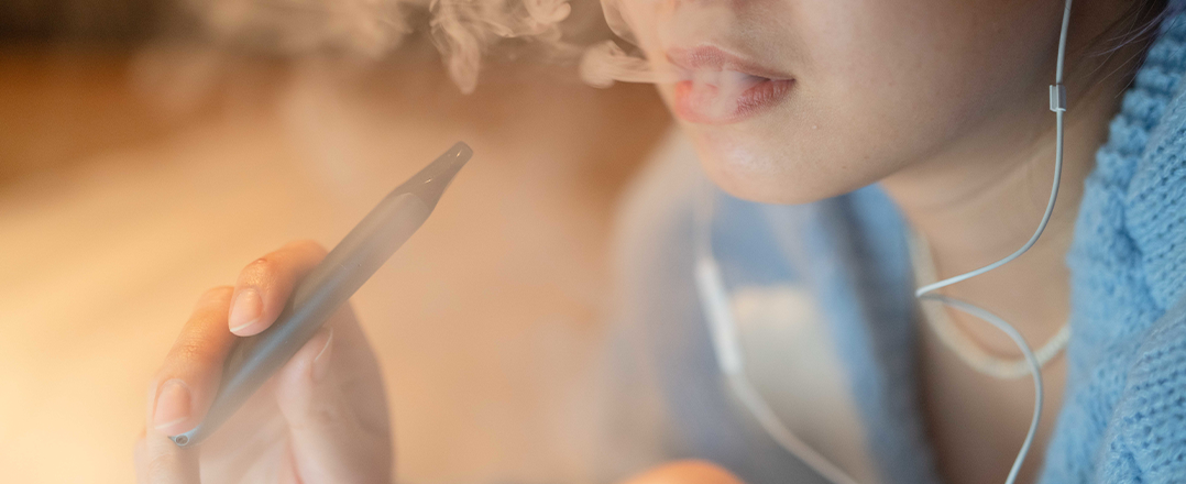 Bild: Dekoratives Bild; zur Meldung: Vapes, Alkohol und Rauschtrinken: LAVG wertet Daten von 1.700 Brandenburger Jugendlichen aus.