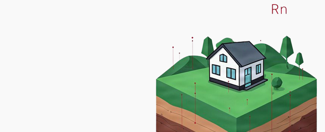 Bild: Bodenquerschnitt mit Haus in einer hügeligen Landschaft. Radon steigt als Linien aus dem Boden an die Oberfläche und ins Haus. Zur Meldung: Radon-Messprogramm für Innenräume in Brandenburg gestartet: Aufruf ausgewählter Gemeinden zur Teilnahme.